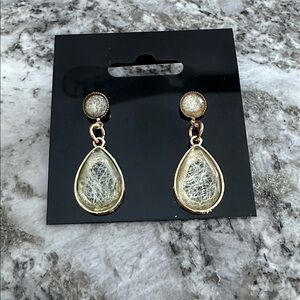 👑Sea Green Drop Earrings